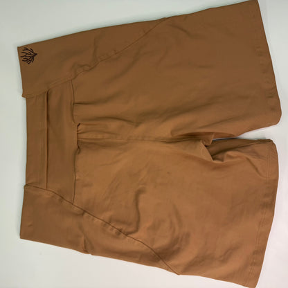 Calção com bolso nas costas