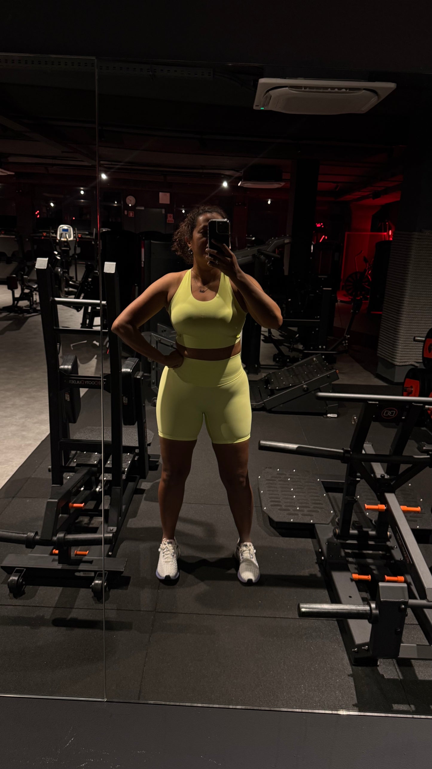 Top Canelado com fecho