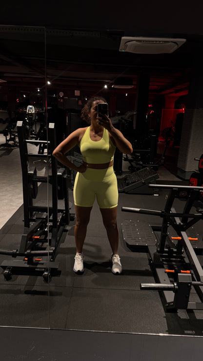 Top Canelado com fecho