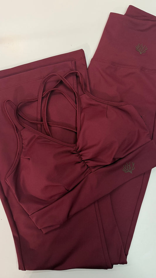 Conjunto Flare Gritt Bordô