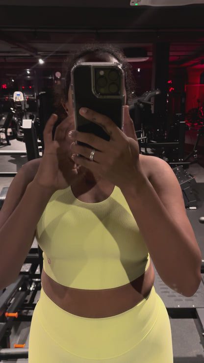 Calções Meio Coxa Canelado